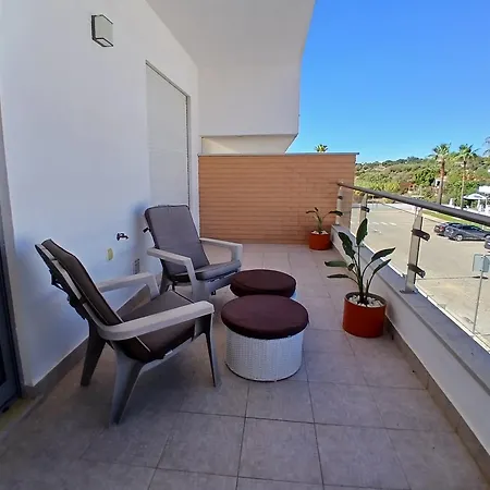 Sunny Duplex With Pool In By Lovelystay Апартаменты *