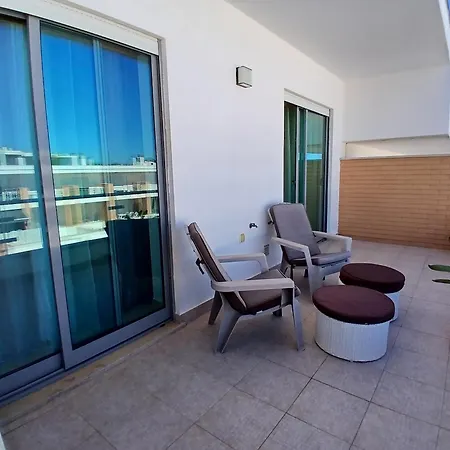 Sunny Duplex With Pool In By Lovelystay Appartamento